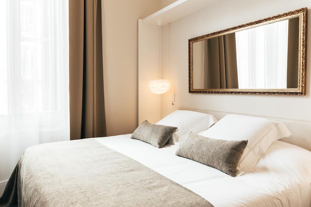 Anakena House Bed & Breakfast Barcelone Extérieur photo