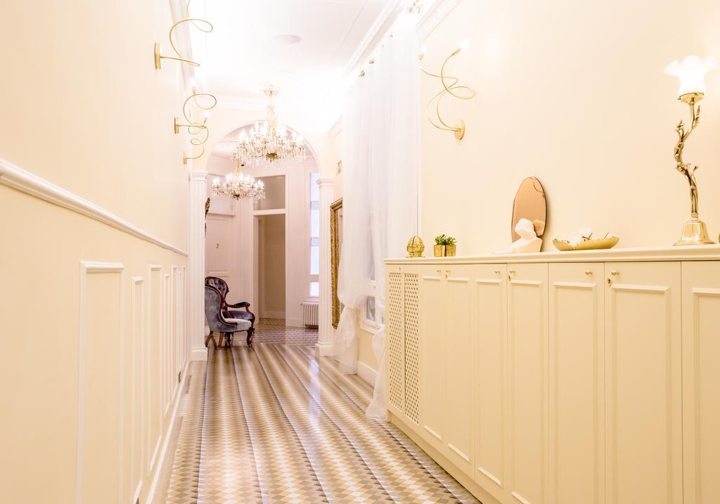 Anakena House Bed & Breakfast Barcelone Extérieur photo