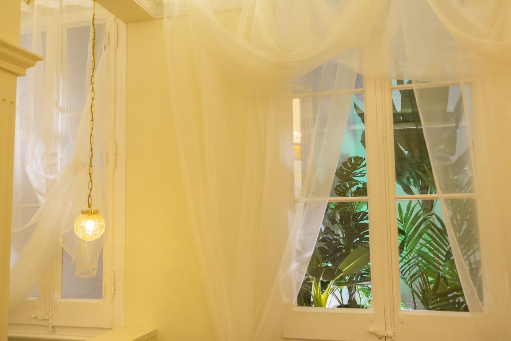 Anakena House Bed & Breakfast Barcelone Extérieur photo