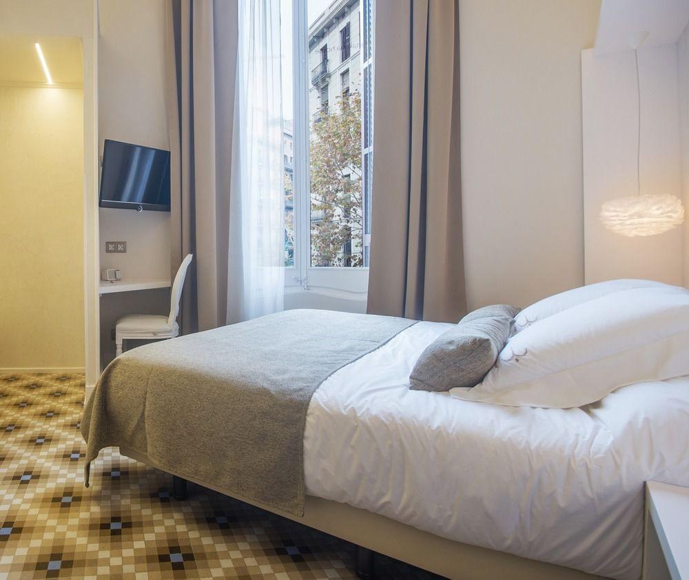 Anakena House Bed & Breakfast Barcelone Extérieur photo