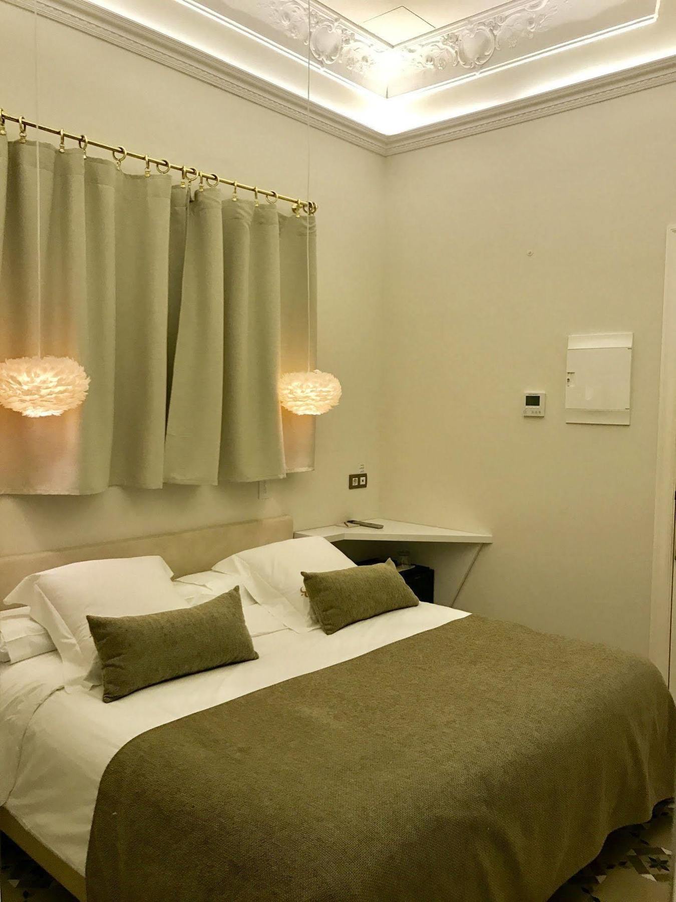 Anakena House Bed & Breakfast Barcelone Extérieur photo