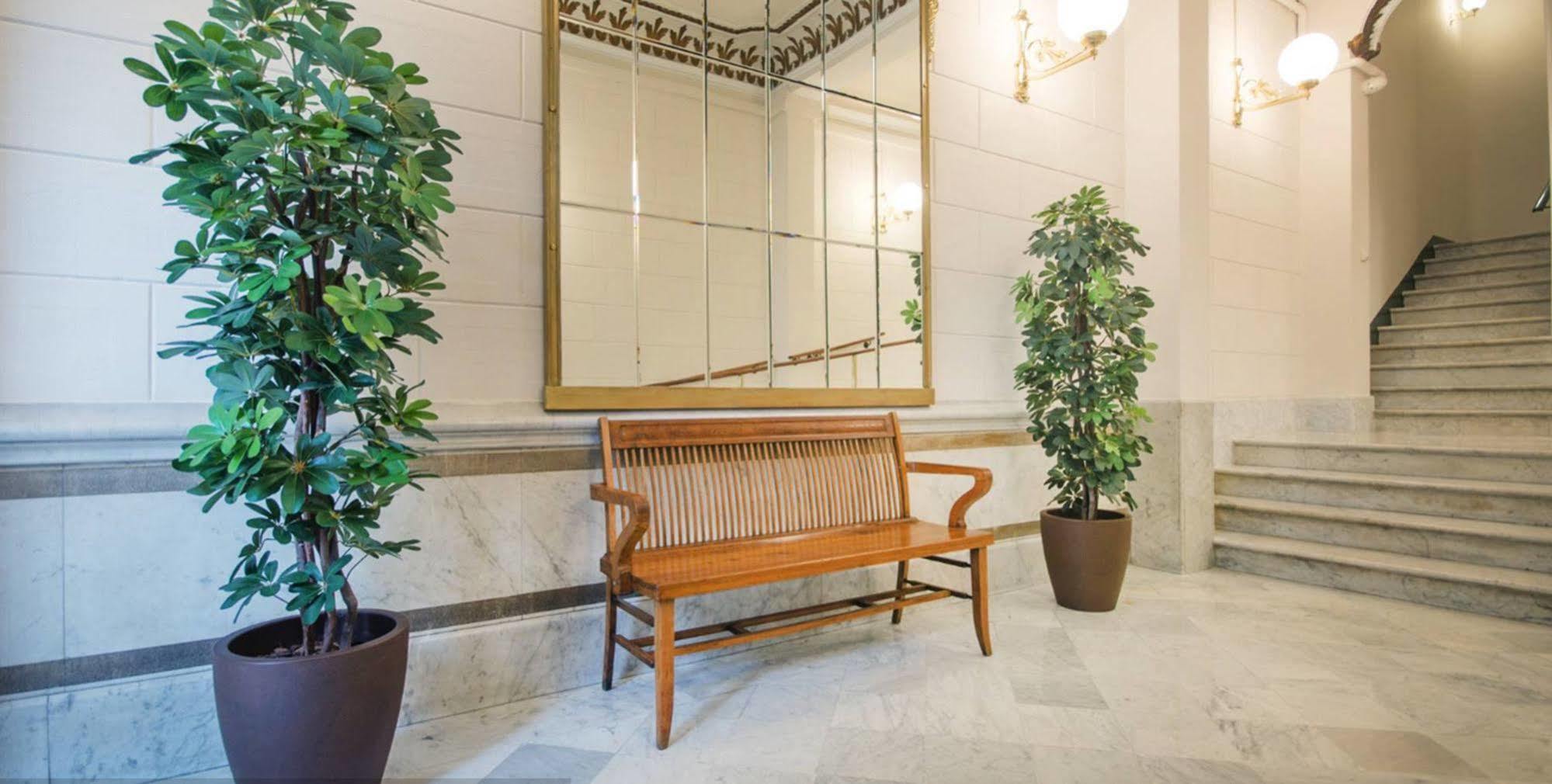 Anakena House Bed & Breakfast Barcelone Extérieur photo